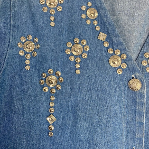 LIEBE Vintage Long Chambray Shacket Jeweled Western Long Sleeve Button Up - Picture 10 of 10
